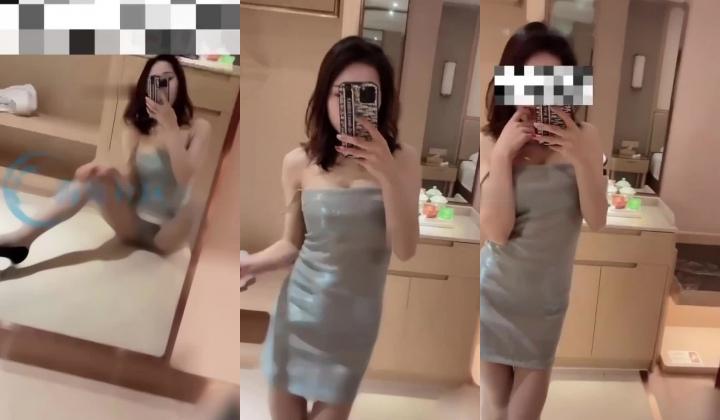 重磅流出！真实姐弟乱伦！做主播的姐姐身材最棒 没有之一！姐姐的蜜臀丝袜美腿，弟弟哪里受得了啊，偶