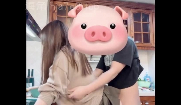 海角社区姐弟乱伦大神丰乳肥臀的姐姐 ️爸妈不在家跟姐姐肆无忌惮的做爱从厨房做到卧室炮火响了一夜精