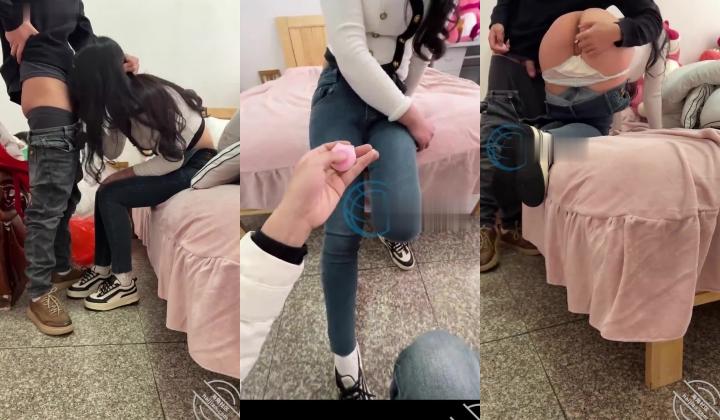 海角社区乱伦大神会喷水的亲姐姐 ️出租房里让姐姐插着跳蛋打扫卫生，掐着脖子日她还喊着爸爸操我