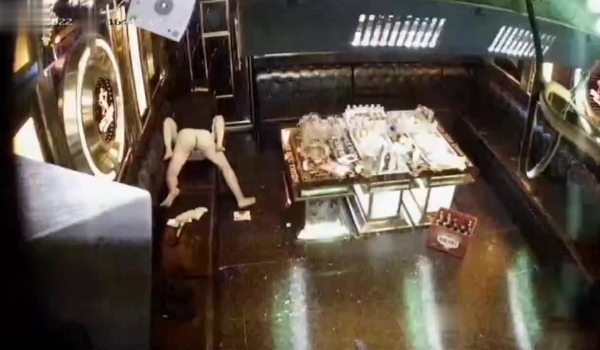 最新流出黑客破解家庭网络摄像头 ️偷拍家庭各种夫妻啪啪啪