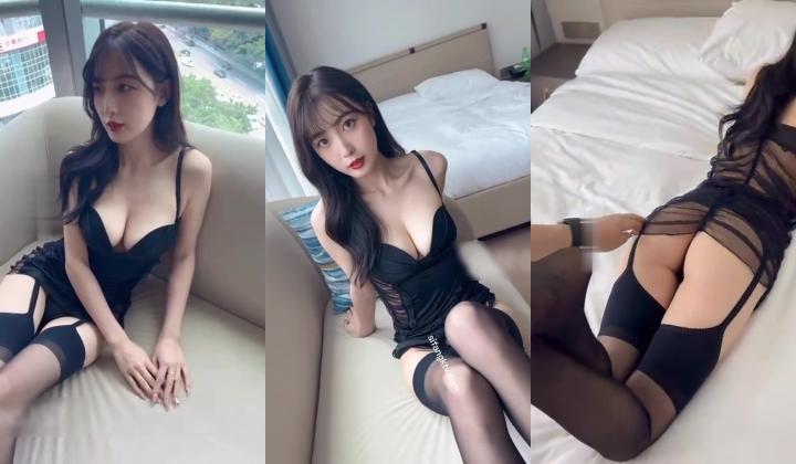 【超美颜值 ️秀人重磅】超美学妹靓模『林心澜』超大尺度花絮 露了点小BB 内裤脱了 看到毛毛超诱