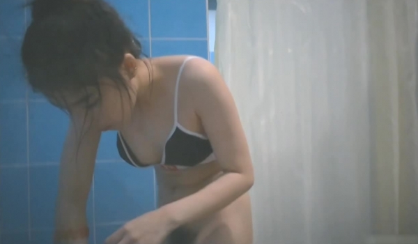 【稀缺浴室】TP某水上乐园温泉会所各种美女浴室换衣洗澡