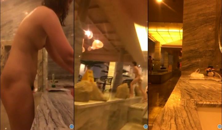 集体宿舍出租屋窗外雇人女澡堂内实拍就好这口亲眼目睹光屁股妹子们的一举一动