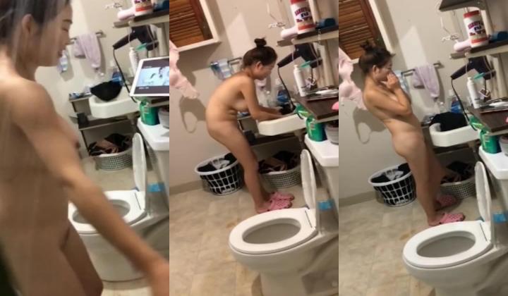 《贵在真实极品偸拍》大神坑妹子女人坑女人系列！宿舍、出租房、浴室偸拍各种小姐姐洗香香换衣~很难得