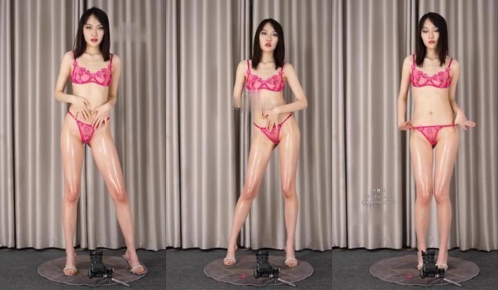 黑GIRL舞姿风骚脸白虎苗条小姐姐【馨予】各种情趣露奶露逼扭臀晃腰噼腿挑逗超强视觉冲击