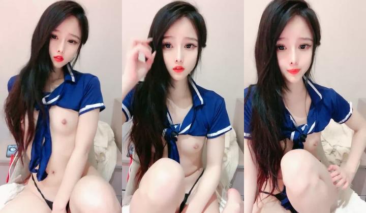 极品尤物美少女！直播赚钱还网贷！超高颜值粉嫩美穴，扒开丁字裤道具抽插，掰开紧致小穴