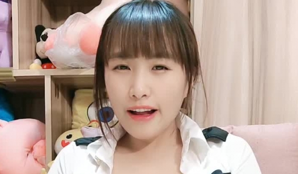 【樱桃小硬糖】平台高人气高颜值大奶妹子全程露脸直播 高清特写扳开自己的鲍鱼