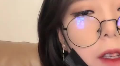 高颜值美女球迷的乃求 直播大秀 身材也很好 激情自慰