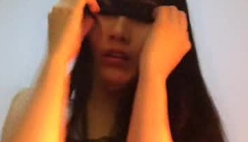 长相清纯却极其骚的美女主播情趣肚兜黑丝豹纹内裤扣逼道具自慰大秀呻吟淫荡
