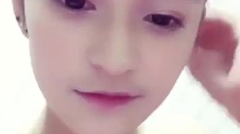高颜值丸子头美女主播与制服妹妹大秀互搞私处一个比一个骚后来又撸出一个屌男对白清晰