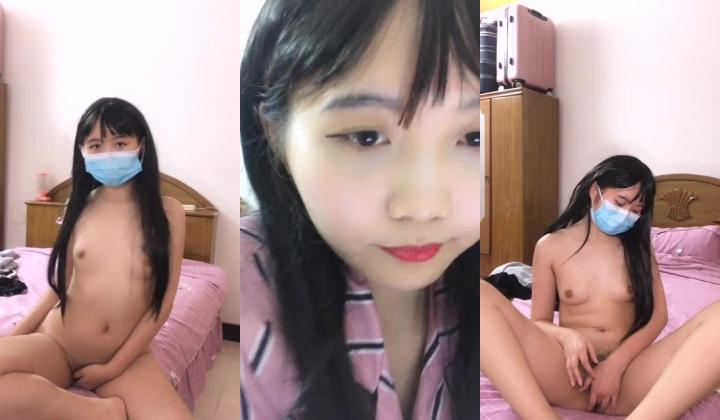 绿播下海！18萝莉萌萌，清纯粉B粉奶，小可爱下海第一场！害羞的正在呻吟呢，看着就有感觉，精彩不要
