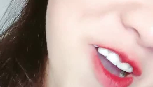 颜值不错兮西直播秀 身材很是丰满 激情自慰