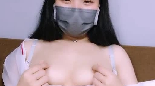 蝴蝶逼嫩妹主播小樱桃 收费直播秀 肤色白皙自慰插穴很诱人