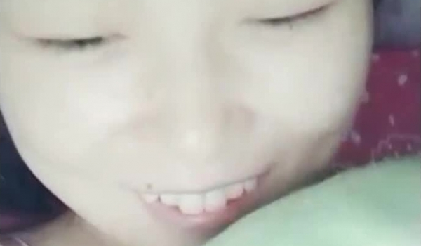 90后情侣主播女神经露脸直播俩人爱爱女友皮肤白嫩阴毛稀疏小蜜穴被男友各种捅对白清晰