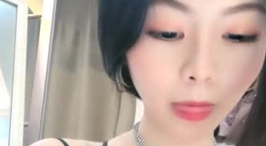 颜值不错御姐美女主播曦嘻兮熙收费大秀 自慰抠穴 淫水多多很是淫荡