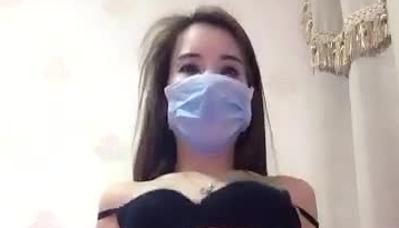 手机直播女上位啪啪秀边插边出水浪叫不断逼逼无毛不要错过