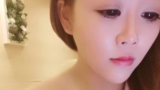 颜值不错御姐美女z晨晨 收费大秀 身材也不错 激情自慰