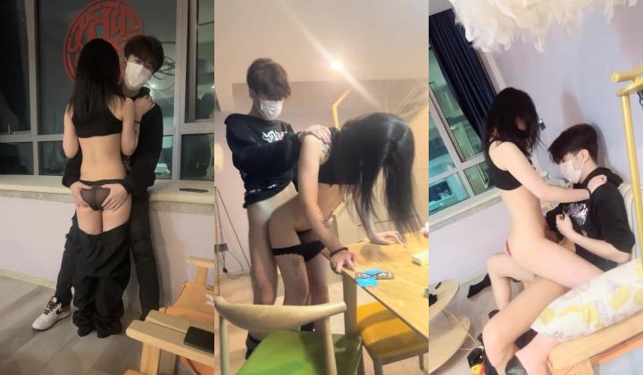 《玺玺玺玺玺玺》约外围双飞人气爆灯被投诉自掏腰包深夜免费补一场给狼友看