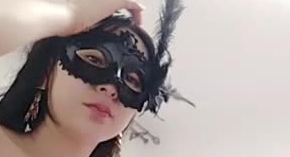 手机直播精品福利黑丝御姐火辣热舞脱掉衣服，性虐表弟捆绑调教，激情口活上位爆草，声音浪语不断非常刺