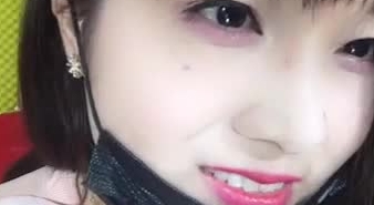 美女主播精品梦雪一多大秀，露脸黑丝情趣 舌头很诱人 自慰棒插穴自慰 骚逼特写呻吟不断 很是淫荡第