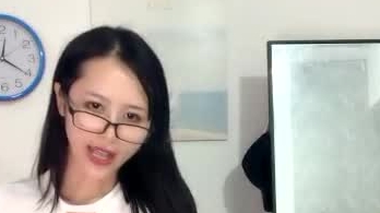 金屋藏娇阁漂亮美女主播q朴妮唛 收费一多啪啪大秀 和炮友激情口交啪啪