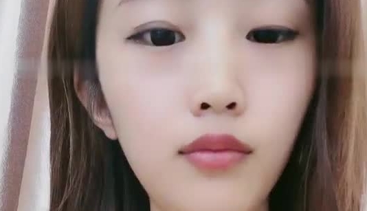 颜值不错美女微笑了吗双人直播 激情啪啪大秀 射在后背 很是诱人
