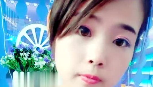 漂亮新人美女主播直播大秀 不停的手抠漂亮木耳 小腹上一大片花纹 很是诱人