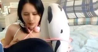 颜值不错 大奶妹子 SM捆绑 炮友双人啪啪大秀 先用手指抠逼 口交 床上后入 女上位各种姿势操逼