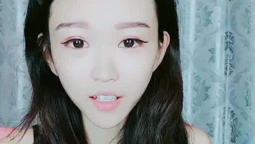 颜值不错清纯嫩妹 直播秀 穿着镂空情趣内衣 揉穴很是诱人
