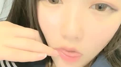 清纯漂亮小嫩妹 激情自慰大秀