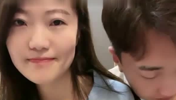 【圆圆与多多】一对小情侣初次下海大秀直播，啪啪后喷水