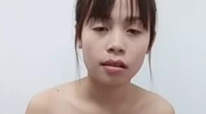 手机直播夫妻双人啪啪秀 舔JJ跳蛋自慰上位骑乘