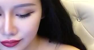 网红妹子洋大葱最新直播秀魔鬼身材性感黑丝露逼自摸极品翘臀很是诱惑