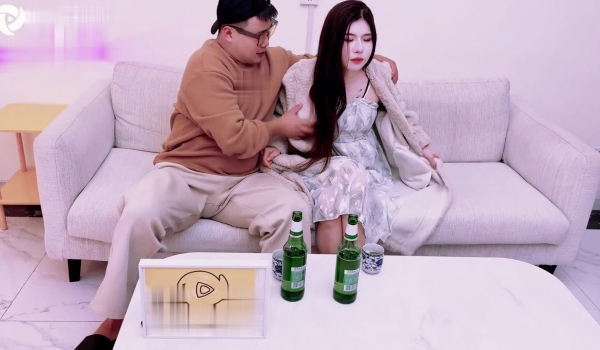 失恋醉酒女的奇幻经历-小睫