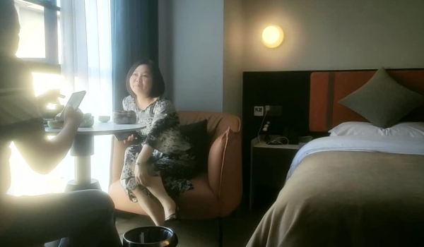 【良家故事】偷拍良家收割机_2天2女，每天不间断，真实刺激，屌炸了，一堆潘金莲