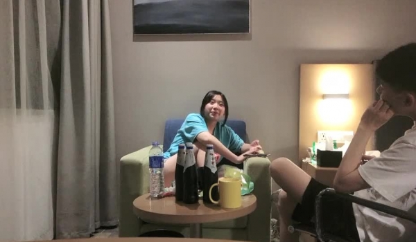 泡良最佳教程，完整版未流出，【666绿帽白嫖良家】，美女收割机，从学生妹到小少妇，舔脚推倒吸奶，