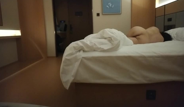 中年妇女收割机 【良家故事】，跟着大神学泡良，今晚等你把我吃了，大长腿身材还不错，主动求大佬安排