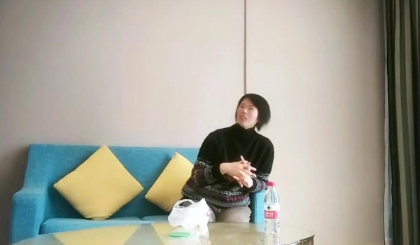 【良家故事】，泡良最佳教程，出轨小少妇，先谈感情搞热气氛，裸体相见交合高潮鬼哭狼嚎