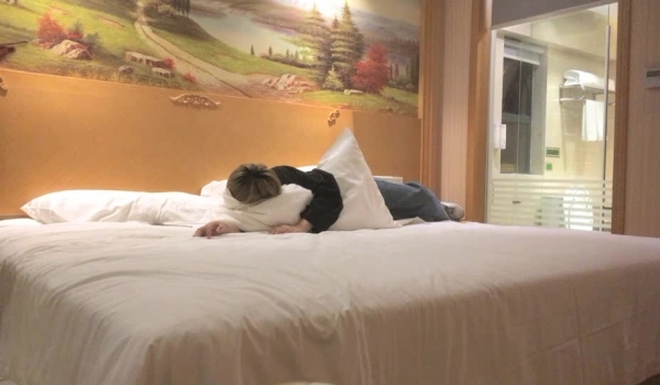 泡良最佳教程 完整版未流出【666绿帽】美女收割机 学生妹御姐忽悠脱衣露奶，套路满满新手入门必看