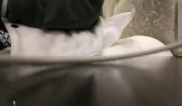 【666绿帽白嫖良家】酒店开房操良家，小姐姐大胸乖巧还沉浸在热恋幻想中，后入无套内射