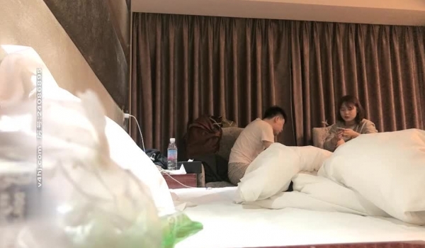 泡良最佳教程 完整版未流出【666绿帽白嫖良家】00后，JK萝莉，白虎粉穴，还是个小美女 一场酣