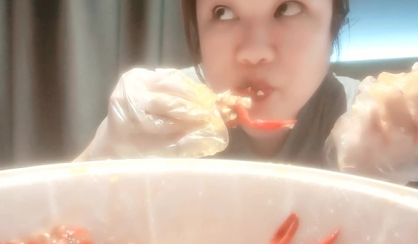 【良家故事】良家收割机，自古套路得人心，嘘寒问暖拿下寂寞人妻，一夜风流满足饥渴肉欲