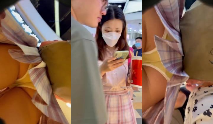 抄底漂亮Jk小姐姐 黄内内包着大屁屁好性感 顺便抄了旁边几个小少妇