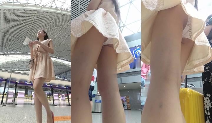 【最新 ️极品 ️抄底】超高质量机场地铁抄底③ ️惊现无内小美女 白嫩丰臀太紧致内内夹逼缝里了