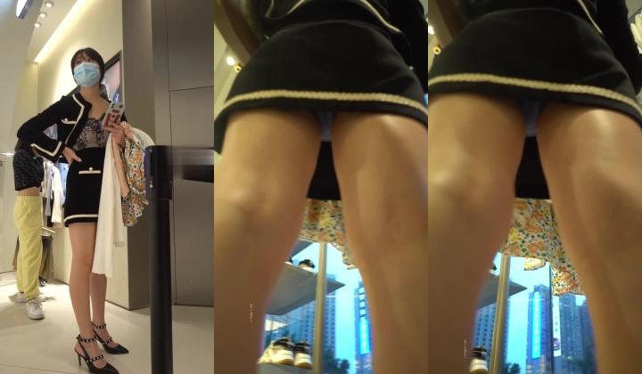 《极品CD秘魔手外购》闹市区极限贴身抄底多位漂亮小姐姐~各种性感小内内亮点多~清纯长腿美女极度反