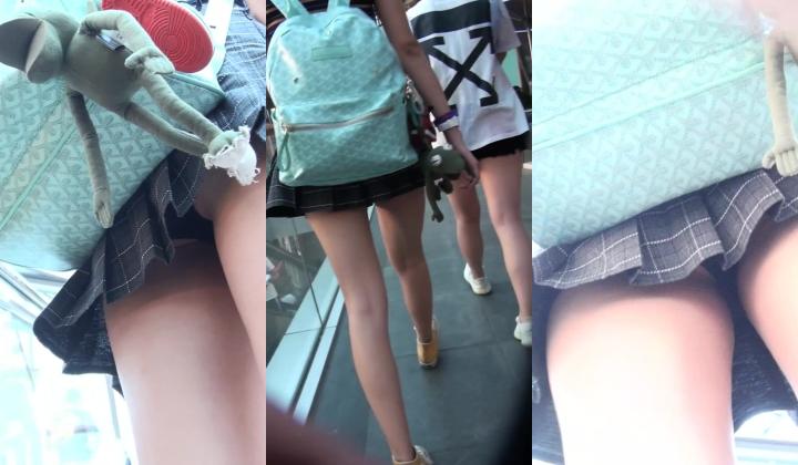 美女如云正街大神极限抄底超多气质小姐姐裙内，各种性感内裤骚丁超级养眼