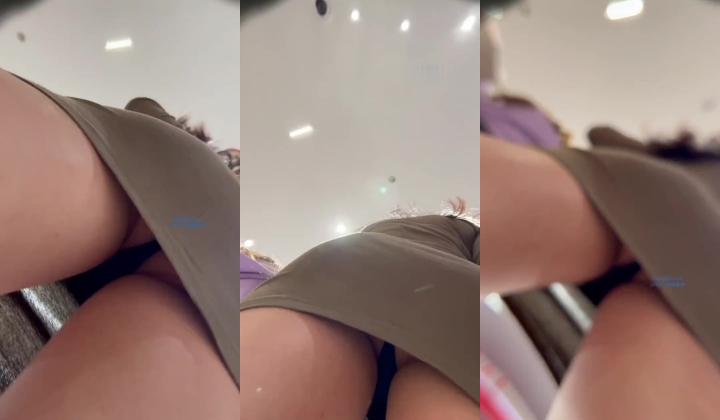 商城抄底高颜值小姐姐 这身材颜值是真的不错 黑骚丁也诱惑