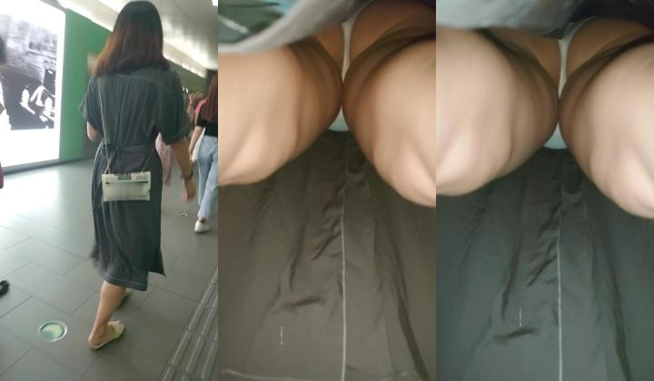 《CD露毛丁字裤篇》地铁、商场贴身抄底多位气质小姐姐裙内~满大街内骚婊