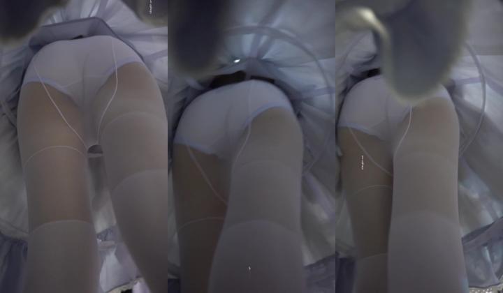 大神一路走一路抄底多位黑丝美女全是漂亮的小姐姐