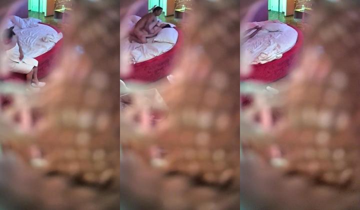 【360】私享台 更新极品美女惨遭健身猛男狂草三次，画质都为1080P、极品钟点房、叫床声相当动